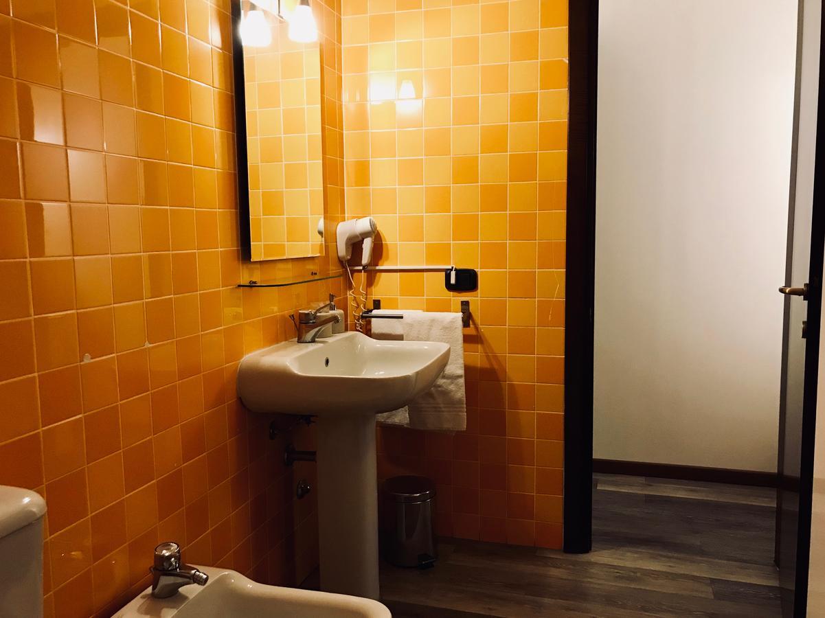Alla Galleria B&B Верона Экстерьер фото